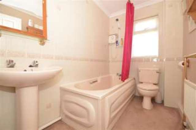  Image of 4 bedroom Detached house for sale in Farm Close Loxwood Billingshurst RH14 at Loxwood West Sussex Loxwood, RH14 0UT