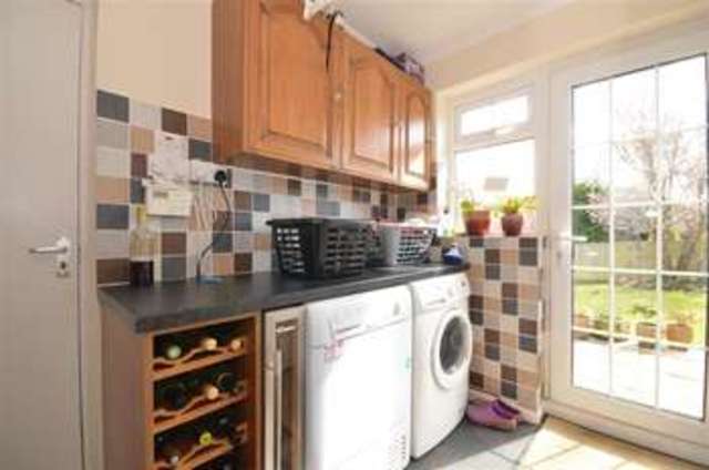  Image of 4 bedroom Detached house for sale in Farm Close Loxwood Billingshurst RH14 at Loxwood West Sussex Loxwood, RH14 0UT
