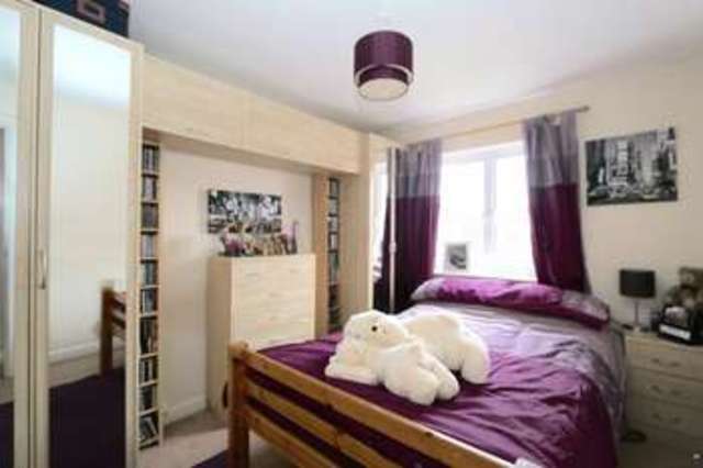  Image of 3 bedroom Property for sale in Farthing Drive Kingswood Hull HU7 at Farthing Drive Kingswood Hull, HU7 3LD