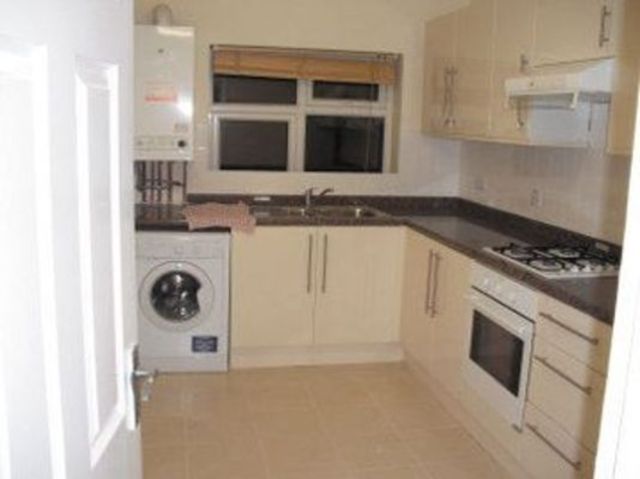  Image of 2 bedroom Flat to rent in Central Avenue Tilbury RM18 at Feenan Highway  Romford, RM18 7RX