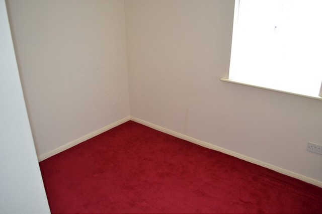  Image of Flat to rent in Fenman Gardens Goodmayes Ilford IG3 at Fenman Gardens  Goodmayes, IG3 9QE
