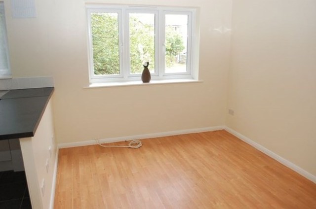  Image of 1 bedroom Apartment to rent in Fenman Gardens Goodmayes Ilford IG3 at FENMAN GARDENS  ILFORD, IG3 9TP