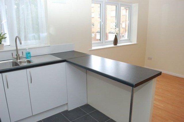  Image of 1 bedroom Apartment to rent in Fenman Gardens Goodmayes Ilford IG3 at FENMAN GARDENS  ILFORD, IG3 9TP