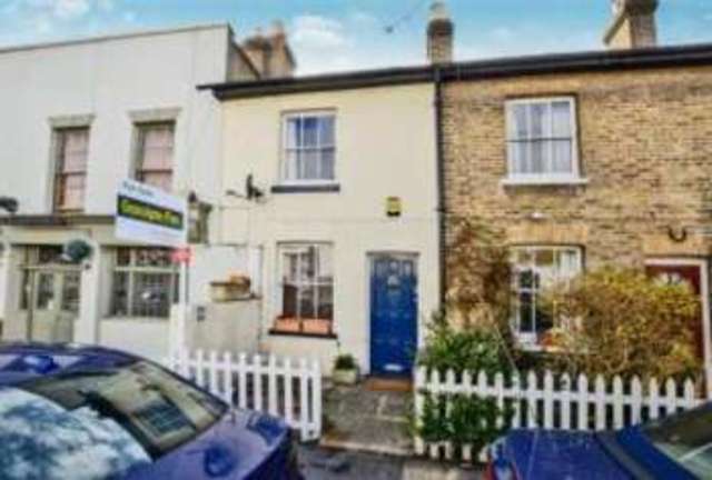  Image of 2 bedroom Terraced house for sale in Sheaths Cottages Ferry Road Thames Ditton KT7 at Ferry Road Thames Ditton Thames Ditton, KT7 0YA
