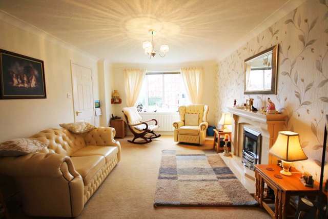  Image of 4 bedroom Detached house for sale in Fenwick Close Westhoughton Bolton BL5 at Fenwick  Bolton, BL5 2GQ