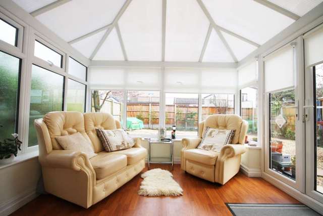  Image of 4 bedroom Detached house for sale in Fenwick Close Westhoughton Bolton BL5 at Fenwick  Bolton, BL5 2GQ