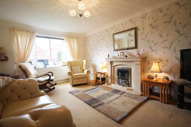  Image of 4 bedroom Detached house for sale in Fenwick Close Westhoughton Bolton BL5 at Fenwick  Bolton, BL5 2GQ