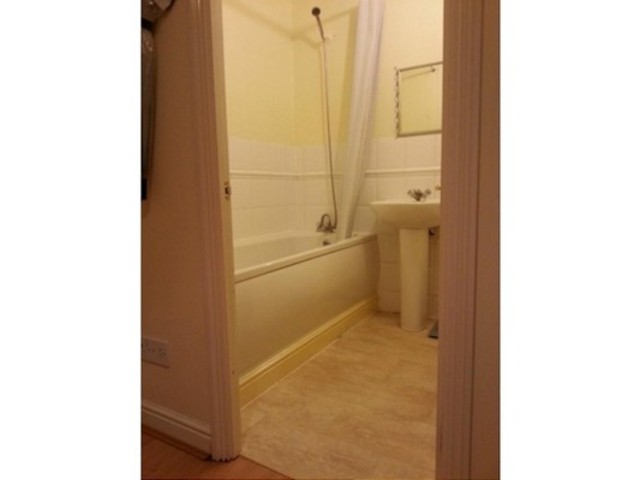  Image of 2 bedroom Flat to rent in Fishguard Way London E16 at FISH GUARD WAY DOCKLANDS LONDON, E16 2RU