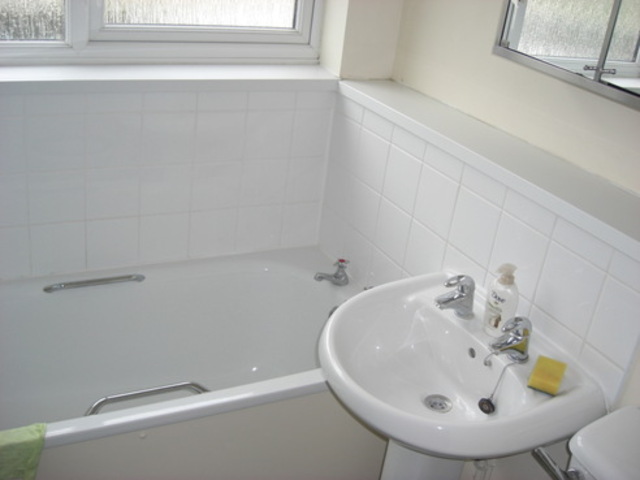  Image of 2 bedroom Maisonette to rent in Leyton Grange Estate London E10 at FITZGERALD COURT LEYTONGRANGE LEYTON, E10 5HT