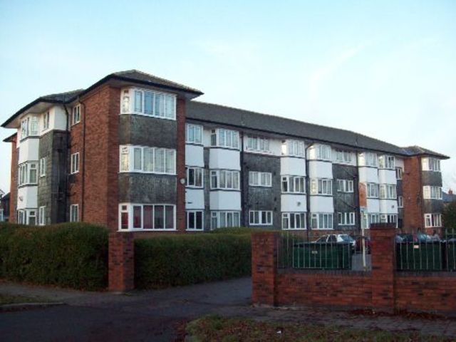  Image of 2 bedroom House Share to rent in Gibbins Road Selly Oak Birmingham B29 at 201 Gibbins Rd West Midlands 201 Gibbins Rd, B29 6NH