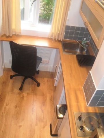  Image of 1 bedroom House Share to rent in Pershore Road Selly Park Birmingham B29 at Selly Park West Midlands Selly Park, B29 7NX