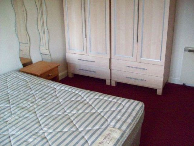  Image of 2 bedroom House Share to rent in Gibbins Road Selly Oak Birmingham B29 at 201 Gibbins Rd West Midlands 201 Gibbins Rd, B29 6NH