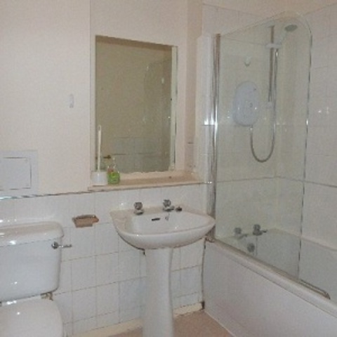  Image of 2 bedroom Flat to rent in Florence Place Perth PH1 at Perth Perthshire Perthshire, PH1 5BJ