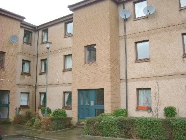  Image of 2 bedroom Flat to rent in Florence Place Perth PH1 at Perth Perthshire Perthshire, PH1 5BJ
