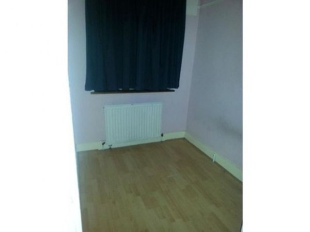  Image of 3 bedroom Terraced house to rent in Fordyke Road Dagenham RM8 at FORDYKE ROAD  CHADWELL HEATH, RM8 1PH