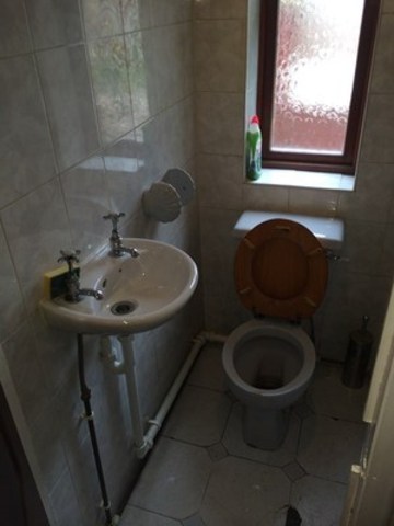  Image of 3 bedroom Semi-Detached house to rent in Forest Avenue Chigwell IG7 at FOREST AVENUE  CHIGWELL, IG7 5BP