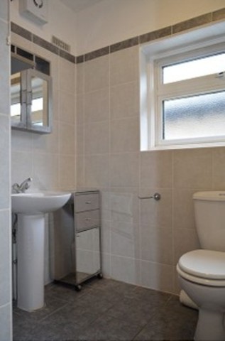  Image of 3 bedroom Detached house to rent in Forestdale London N14 at Forestdale  Southgate, N14 7DT