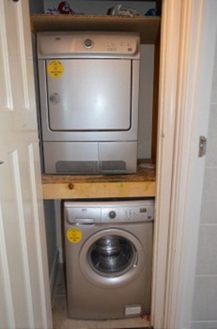  Image of 3 bedroom Detached house to rent in Forestdale London N14 at Forestdale  Southgate, N14 7DT