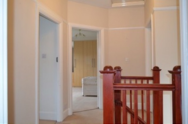  Image of 3 bedroom Detached house to rent in Forestdale London N14 at Forestdale  Southgate, N14 7DT