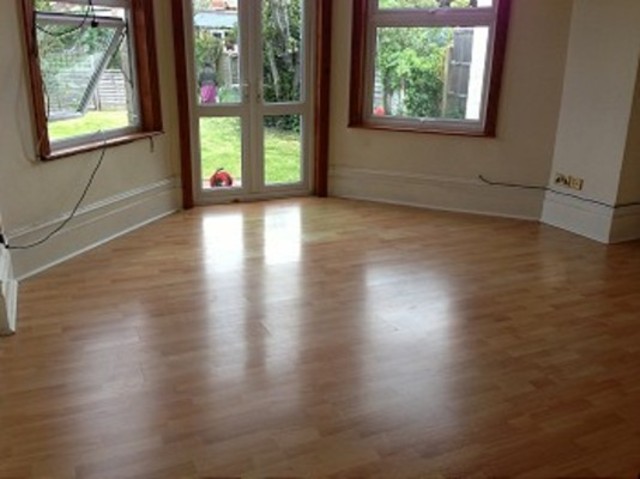  Image of 2 bedroom Flat to rent in Fox Lane London N13 at Fox Lane  Palmers Green, N13 4AJ