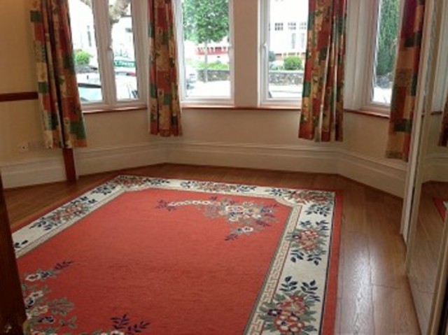  Image of 2 bedroom Flat to rent in Fox Lane London N13 at Fox Lane  Palmers Green, N13 4AJ