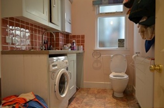  Image of 5 bedroom Detached house to rent in Fox Lane London N13 at Fox Lane  Palmers Green, N13 4AJ