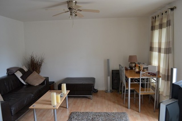  Image of 1 bedroom Flat for sale in Glandford Way Chadwell Heath Romford RM6 at Framlingham Court Glandford Way Romford, RM6 4UR