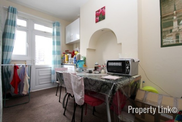  Image of 3 bedroom Flat for sale in Frinton Mews Ilford IG2 at Frinton Mews  Gants Hill, Essex, IG2 6JD