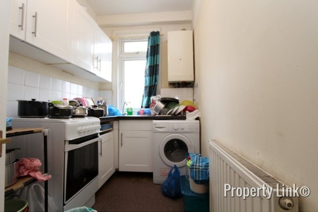  Image of 3 bedroom Flat for sale in Frinton Mews Ilford IG2 at Frinton Mews  Gants Hill, Essex, IG2 6JD