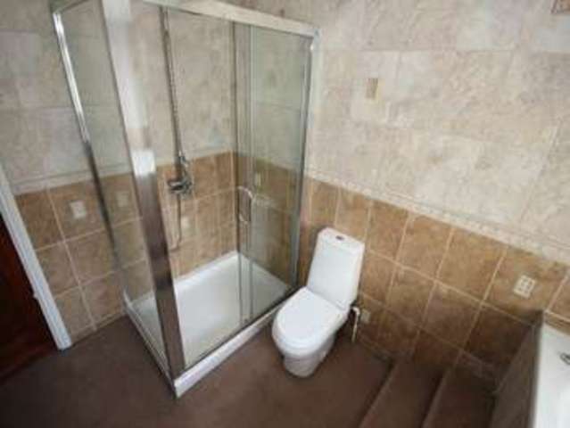  Image of 1 bedroom House Share to rent in Froghall Lane Warrington WA2 at Warrington Cheshire Fearnhead, WA2 7JP