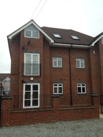  Image of 1 bedroom Ground Flat to rent in Fulbourne Road London E17 at FULBOURNE ROAD  WALTHAMSTOW, E17 4HJ