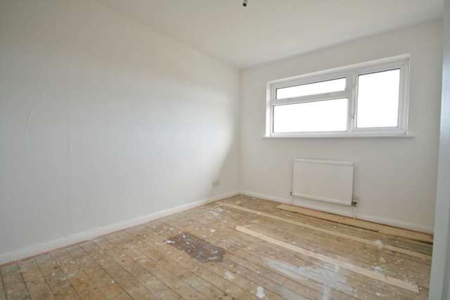  Image of 2 bedroom Terraced house for sale in Spencer Way Hemel Hempstead HP1 at Spencer Way Gadebridge Hemel Hempstead, HP1 3LZ