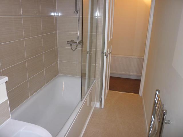  Image of 2 bedroom Flat to rent in Gillway Rosyth Dunfermline KY11 at Rosyth Fife Fife, KY11 2UJ