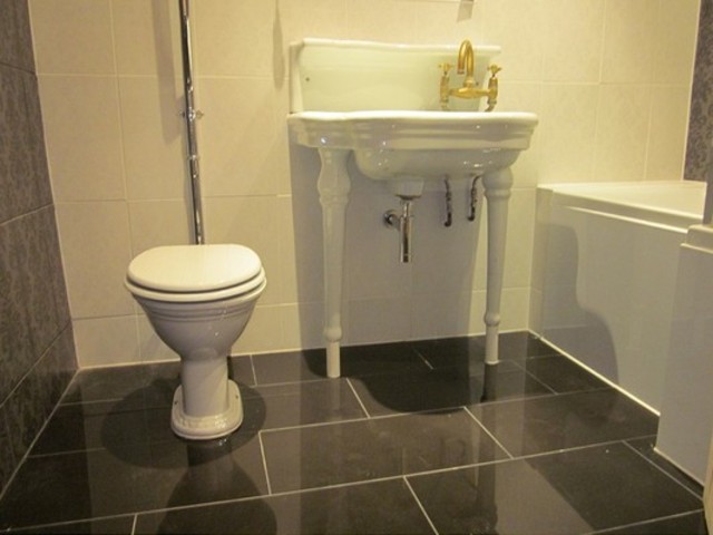  Image of 3 bedroom Maisonette for sale in Gladesmore Road London N15 at Gladesmore Rd  London, N15 6TA