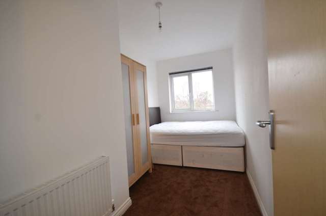  Image of 2 bedroom Apartment to rent in Gladstone Street Warrington WA2 at Gladstone Mews  Warrington, WA2 7LG