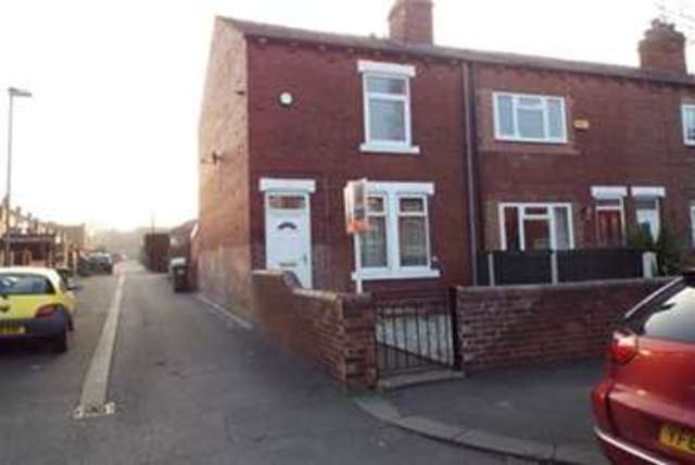  Image of 2 bedroom Terraced house to rent in Gladstone Street Normanton WF6 at Normanton, WF6 2HJ