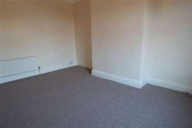  Image of 2 bedroom Terraced house to rent in Gladstone Street Normanton WF6 at Normanton, WF6 2HJ