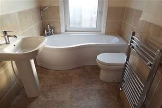  Image of 2 bedroom Terraced house to rent in Gladstone Street Normanton WF6 at Normanton, WF6 2HJ
