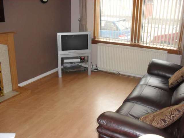  Image of 1 bedroom Flat to rent in Glasgow Road Paisley PA1 at (     Glasgow Road  Paisley, PA1 3NU