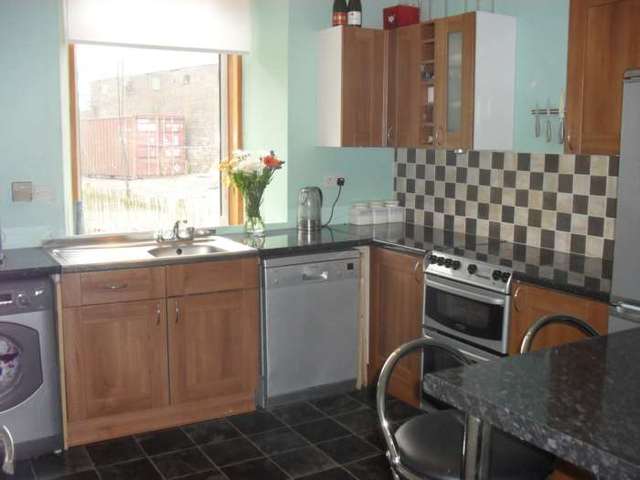  Image of 1 bedroom Flat to rent in Glasgow Road Paisley PA1 at (     Glasgow Road  Paisley, PA1 3NU