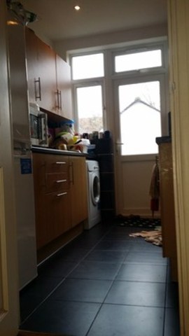  Image of 3 bedroom Terraced house to rent in Glencoe Avenue Seven Kings Ilford IG2 at GLENCOE AVENUE  NEWBURY PARK, IG2 7AN