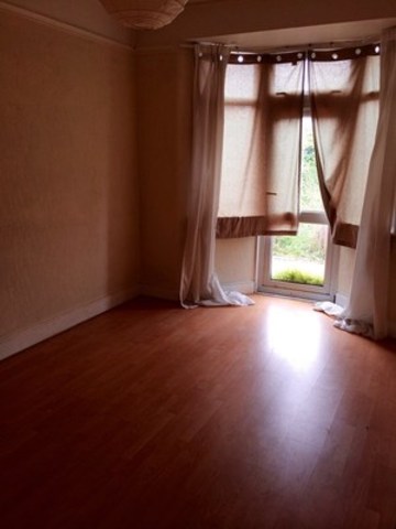  Image of 3 bedroom Terraced house to rent in Glencoe Avenue Seven Kings Ilford IG2 at GLENCOE AVENUE  ESSEX, IG2 7AL