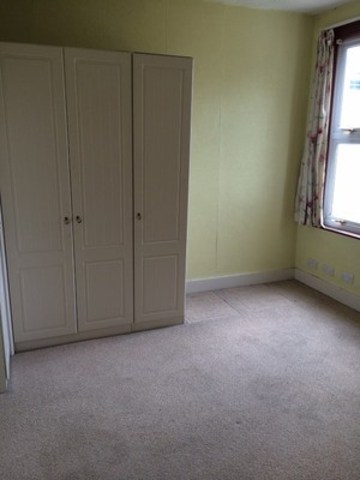  Image of 3 bedroom Terraced house to rent in Glencoe Avenue Seven Kings Ilford IG2 at GLENCOE AVENUE  ESSEX, IG2 7AL