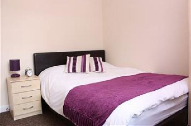  Image of 6 bedroom House Share to rent in Gloucester Avenue Lenton Nottingham NG7 at Lenton Nottinghamshire Lenton, NG7 2DQ