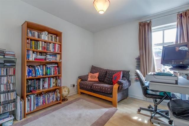  Image of 2 bedroom Apartment to rent in Goldsmith Way St. Albans AL3 at Goldsmith Way  ST. ALBANS, AL3 5LN