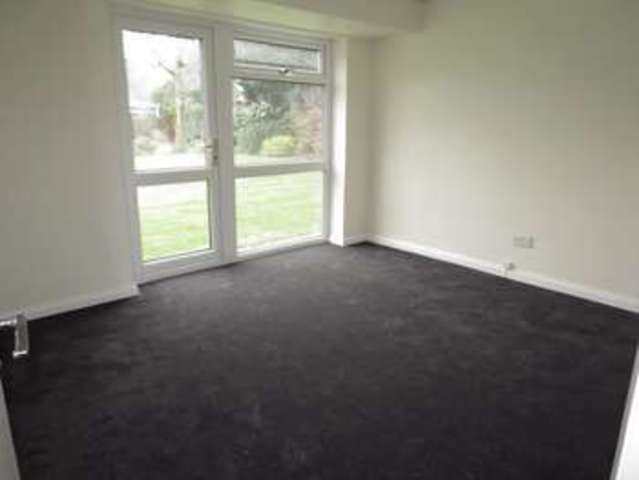  Image of 2 bedroom Flat to rent in Golf Links Court Tadcaster LS24 at Tadcaster LS24 Tadcaster, LS24 9JD