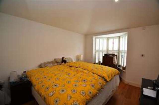  Image of 1 bedroom Bungalow to rent in Goodenough Road London SW19 at Wimbledon, SW19 3QW