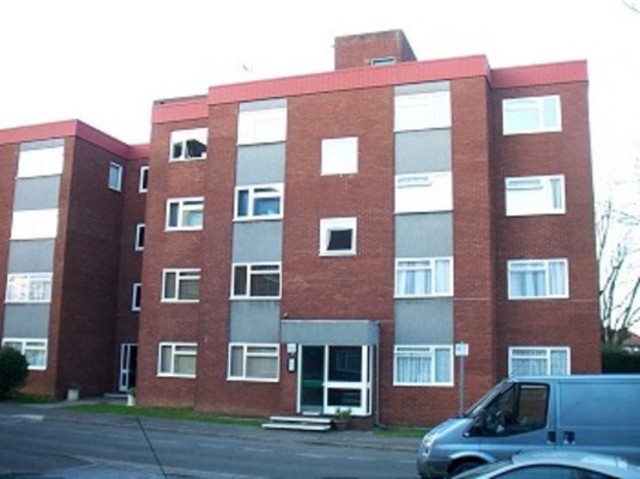  Image of 2 bedroom Flat to rent in Grange Gardens London N14 at Grange Gardens  Southgate, N14 6QW