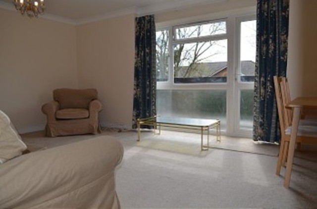  Image of 3 bedroom Flat to rent in Grange Gardens London N14 at Grange Gardens  Southgate, N14 6QN