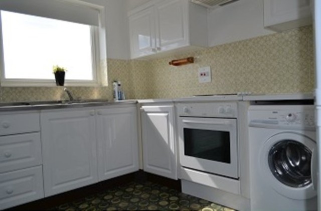  Image of 3 bedroom Flat to rent in Grange Gardens London N14 at Grange Gardens  Southgate, N14 6QN